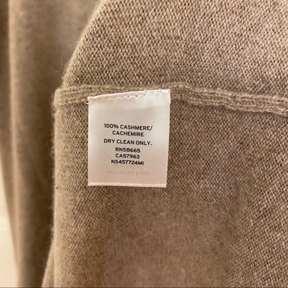 NORDSTROM SIGNATURE 100% Cashmere Turtleneck Sleeveless Sweater Dress in Tan L - Picture 11 of 12